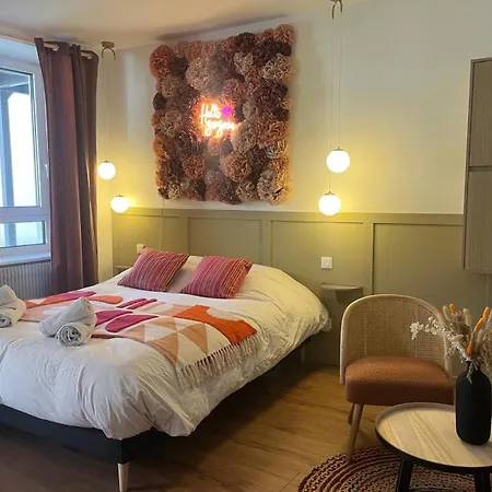 Romantique Avec Baignoire Balneotherapie Duo Et Jardin Proche De Colmar Et Kaysersberg Pour 2 Personnes Appartement Lapoutroie