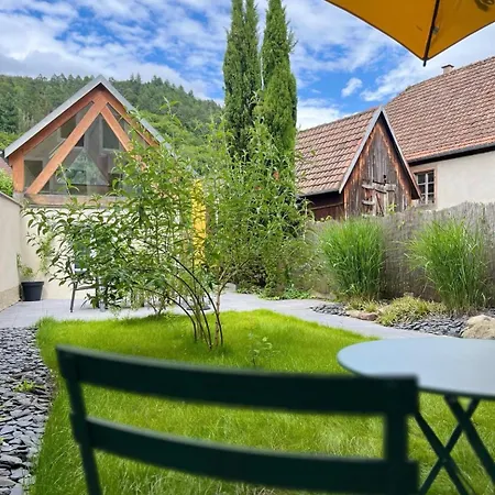 Romantique Avec Baignoire Balnéothérapie Duo Et Jardin Proche De Colmar Et Kaysersberg Pour 2 Personnes Appartamento